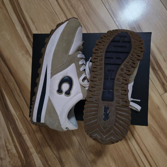 Runner Sneaker - Picture 4 of 7